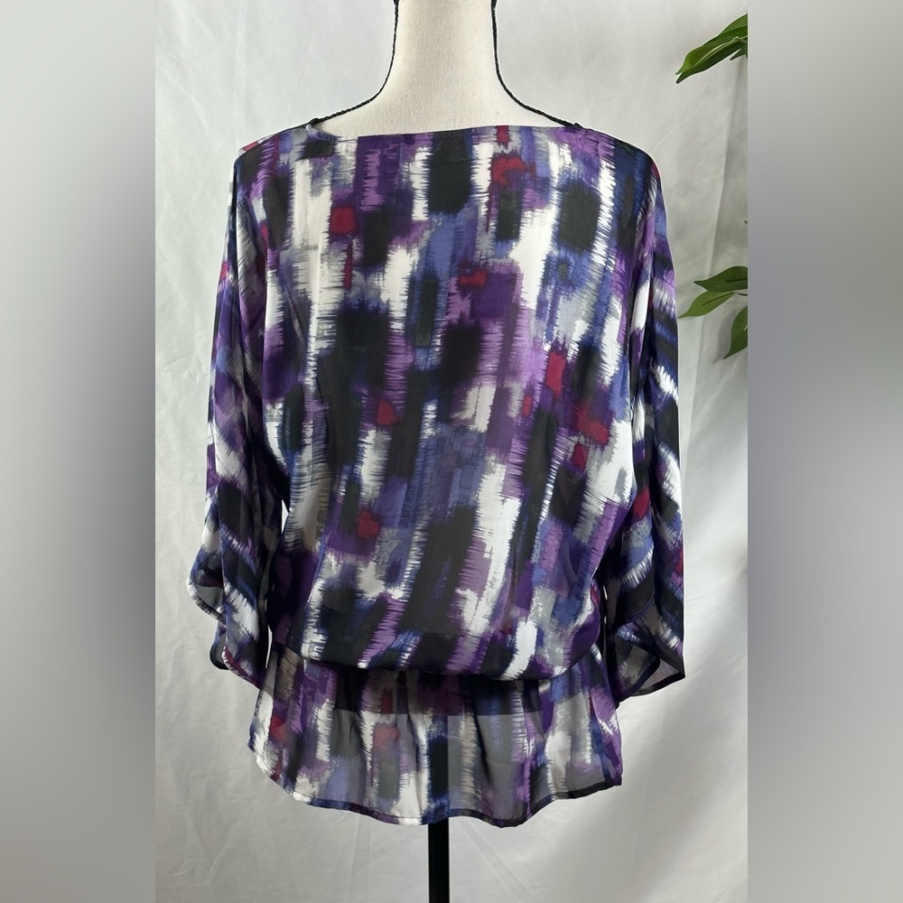 ๐ CHICO'S Purple Print Chiffon Blouson Top ๐ - Picture 6 of 11